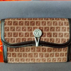 FENDI FF WALLET. EUC